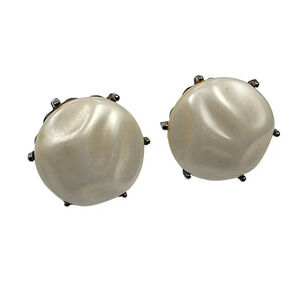 Vintage Mother of Pearl Round Stud Earrings Silver Tone